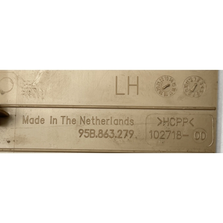 B1 PORSCHE MACAN S 2015 LEWA OSŁONA SŁUPKA D 95B863279