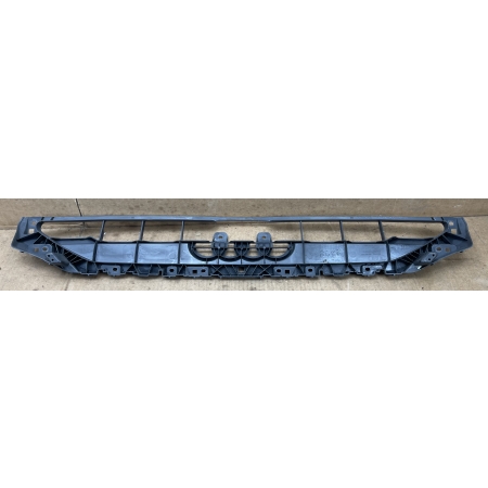 AUDI A4 B9 LIFT FL 2019 -  WZMOCNIENIE ATRAPY GRILLA 8W0807233C