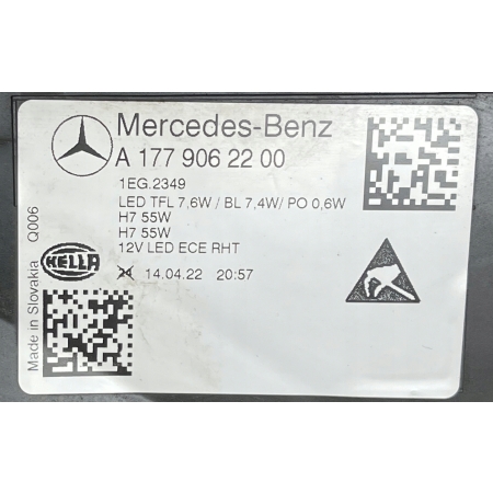 MERCEDES A-KLASA 177 LAMPA PRAWA PRZÓD KLOSZ SZKŁO A1779062200 14.04.22