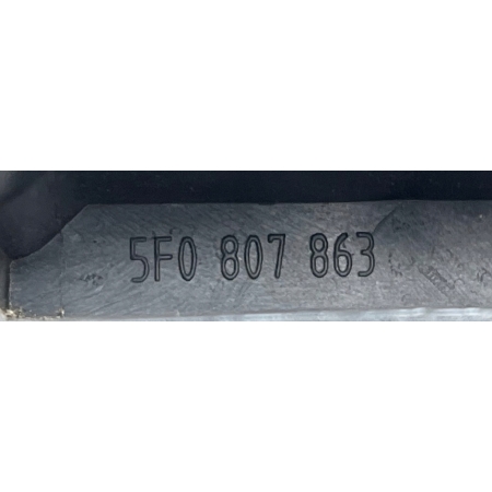 SEAT LEON 3 III 5F ŚLIZG ZDERZAKA TYŁ ŚRODKOWY 5F0807863A