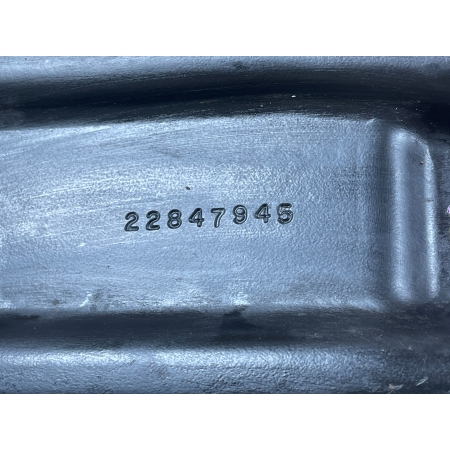 O2 CADILLAC ESCALADE IV 2014 - 6.2 PRAWA OSŁONA MAGLOWNICY 22847945