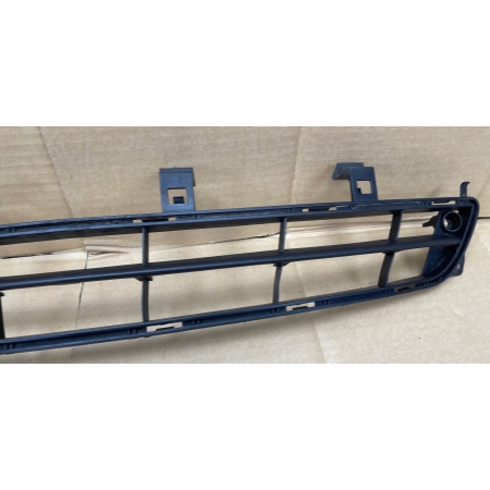 OPEL INSIGNIA A LIFT KRATKA ZDERZAKA PRZÓD ŚRODKOWA GM 22787148