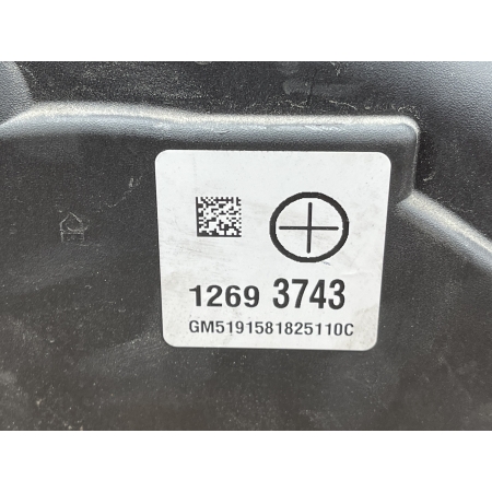 P8 GMC YUKON XL DENALI IV 2015 - 6.2 POKRYWA KOLEKTORA SSĄCEGO 12693743