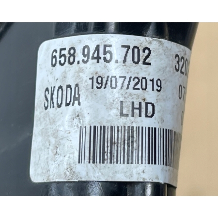 SKODA KAMIQ ODBLASK PRAWY ZDERZAKA TYŁ 658945702 OEM
