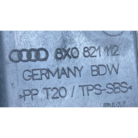 AUDI A1 2010 - 2018 WYGŁUSZENIE BŁOTNIKA PRZÓD PRAWE 8X0821112