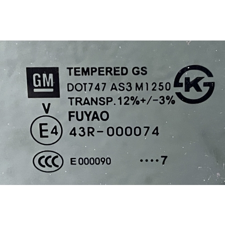 O2 CADILLAC ESCALADE IV 2014 - DRZWI PRAWE TYŁ TYLNE KOMPLETNE GBA