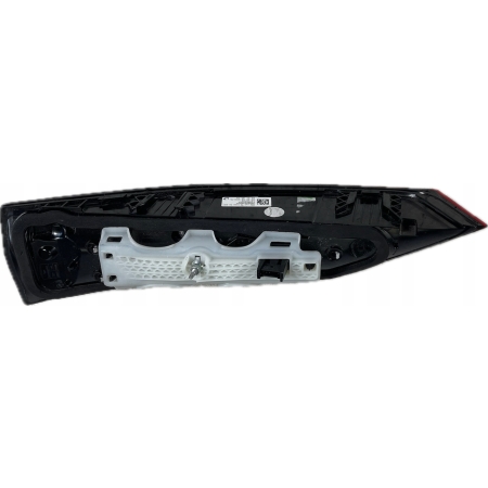 BMW X1 U11 2023 - LAMPA TYLNA TYŁ PRAWA KLAPY HIGH 9465356 18.10.23