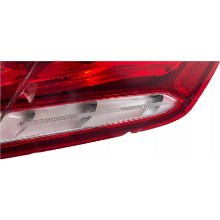 ORYGINAŁ MERCEDES E-KLASA 212 SEDAN LAMPA PRAWA TYLNA TYŁ A2129060657