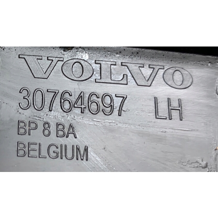 ŚLIZG ZDERZAKA LEWY TYŁ VOLVO XC60 08- 30764697