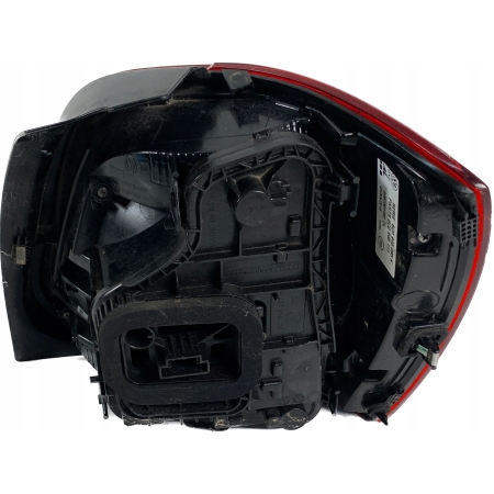VW POLO VI 6C 14- LAMPA LEWA TYŁ 6C0945095K
