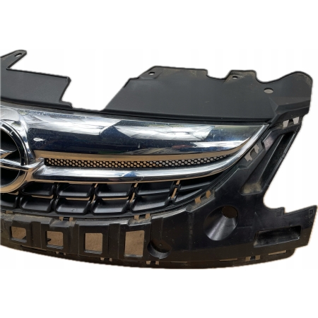 OPEL CORSA D LIFT 2011 - GRILL ATRAPA 13286000