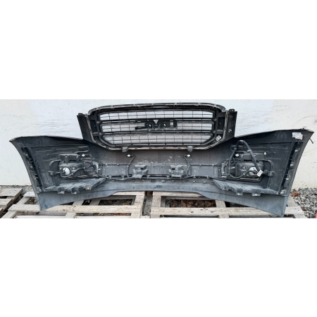 P9 GMC YUKON XL IV 2015 - ZDERZAK PRZÓD PRZEDNI 84007940