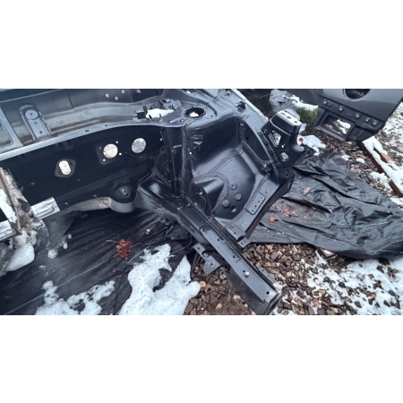 HYUNDAI PALISADE ĆWIARTKA PODŁUŻNICA LEWA PRZÓD KIELICH