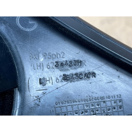 RENAULT MEGANE III LIFT KRATKA LEWA ZDERZAKA PRZÓD CHROM PDC 623843311R