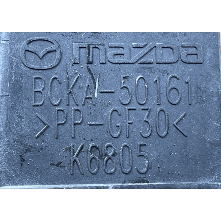 MAZDA 3 BP IV 2019 - ŚLIZG LAMPY LEWY PRZÓD PRZEDNI UCHWYT BCKA-50161