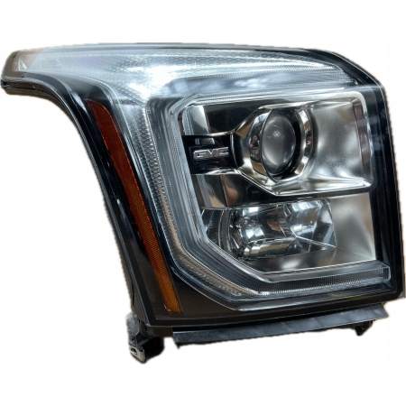 P8 GMC YUKON XL DENALI IV 2015 - LAMPA PRZÓD PRAWA XENON KOMPLETNA 84564096