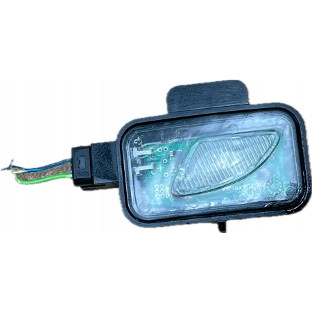 VW PASSAT B8 LAMPKA LED LUSTERKA PRAWA 3G0945292A