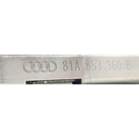 LISTWA DRZWI PRAWA PRZÓD AUDI Q2 81A853960B