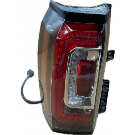 P8 GMC YUKON XL DENALI IV 2015 - LAMPA TYŁ LEWA TYLNA 84536242