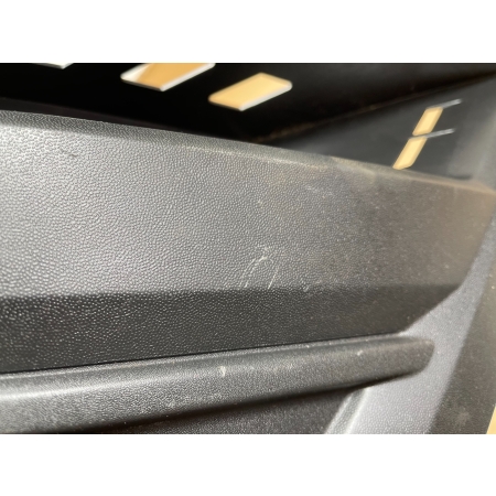 VW CRAFTER II 7C0 2016 - KRATKA ATRAPA ZDERZAKA PRZÓD PRAWA 7C0853666B