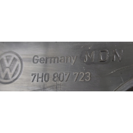 VW T5 LIFT 7H0 ŚLIZG ZDERZAKA MOCOWANIE ŚRODKOWE TYŁ TYLNE 7H0807723