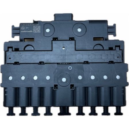 MERCEDES EQS V297 SKRZYNKA BEZPIECZNIKÓW A2975408030