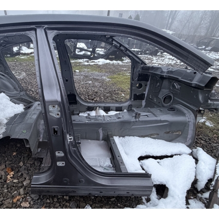 P5 DODGE CHARGER 2017 5.7 V8 PRAWY SŁUPEK B PRÓG  PAU