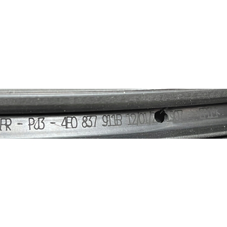 AUDI A6 C6 USZCZELKA DRZWI LEWY PRZÓD 4F0837911B
