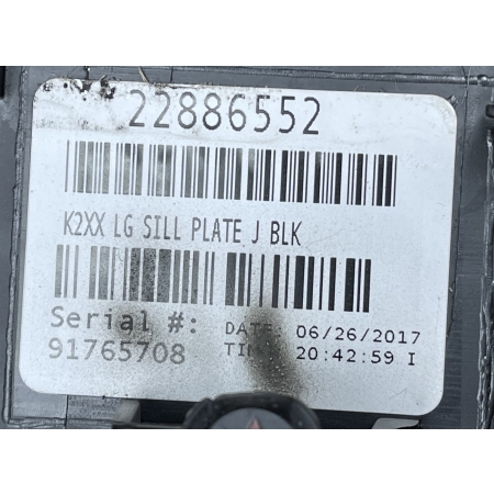 O2 CADILLAC ESCALADE IV 2014 -  OSŁONA ZAMKA BAGAŻNIKA 22886552 22826478