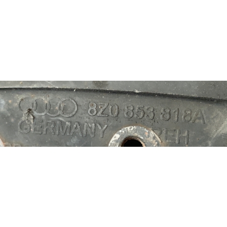 AUDI A2 8Z0 LISTWA BŁOTNIKA PRAWA TYŁ