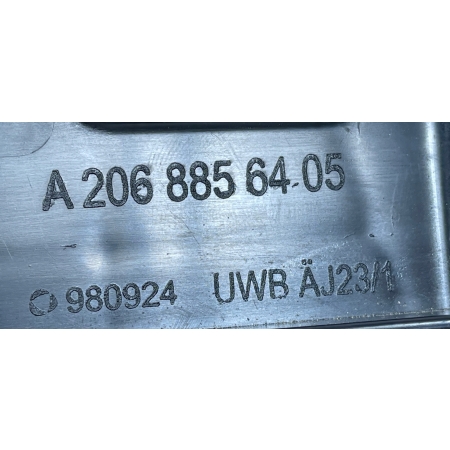 MERCEDES C-KLASA 206 ŚLIZG MOCOWANIE ZDERZAKA PRAWY TYŁ A2068856405