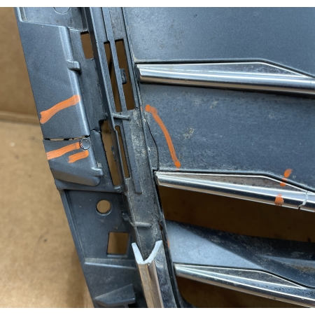 AUDI A4 B9 2015 - 8W GRILL ATRAPA PRZÓD PRZEDNIA 8W0853651AB