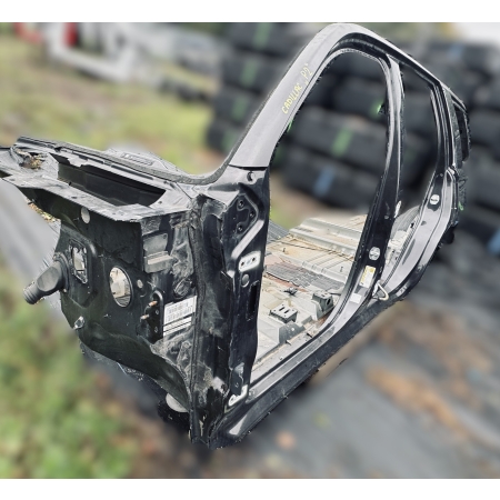 P2 CADILLAC ESCALADE IV 2014 - ĆWIARTKA LEWA PRZÓD PRZEDNIA PRÓG SŁUPEK