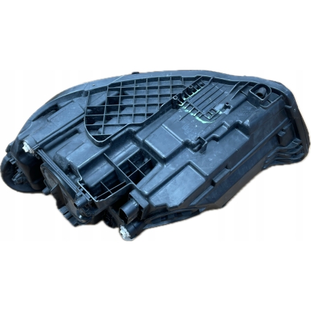 MERCEDES A-KLASA 177 LAMPA PRAWA PRZÓD KLOSZ SZKŁO A1779062200 14.04.22