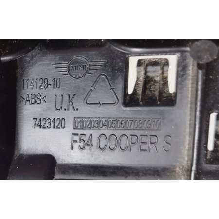 MINI F54 CLUBMAN MOCOWANIE ŚLIZG ZDERZAKA TYŁ 7423120