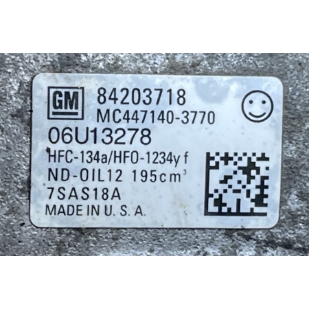 O2 CADILLAC ESCALADE IV 2014 -  6.2 V8 SPRĘŻARKA KOMPRESOR KLIMATYZACJI 84203718