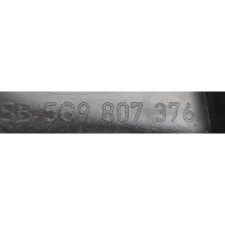 ŚLIZG ZDERZAKA PRAWY TYŁ GOLF VII KOMBI 5G9807376