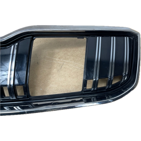 SKODA SUPERB III LIFT GRILL ATRAPA 3V0853653J