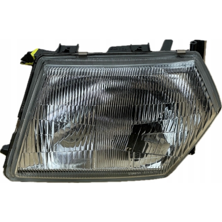 NISSAN PATROL GR Y61 1997 - 2004 LAMPA LEWA PRZÓD PRZEDNIA