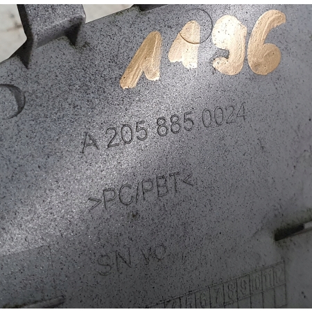 MERCEDES 205 ZAŚLEPKA ZDERZAKA PRZÓD A2058850024