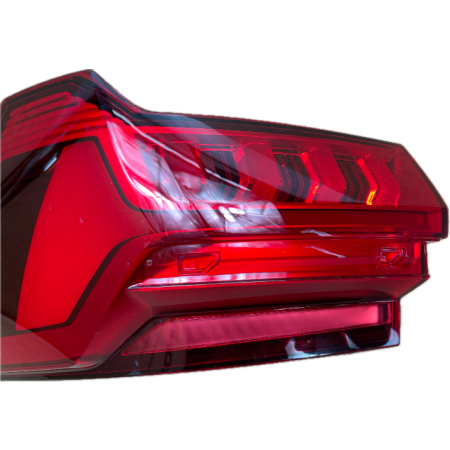 AUDI A6 C8 SEDAN 4K5 LAMPA PRAWA TYŁ TYLNA 4K5945224C