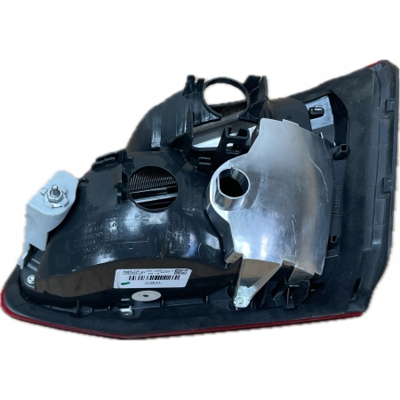 BMW 2 F45 LAMPA LEWA TYŁ TYLNA W KLAPĘ 7461477