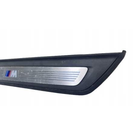 LISTWA PROGOWA PRAWA PRZÓD LED BMW G30 M 8061056