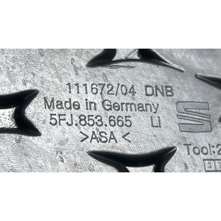SEAT TARRACO KRATKA LEWA ZDERZAKA PRZÓD 5FJ853665