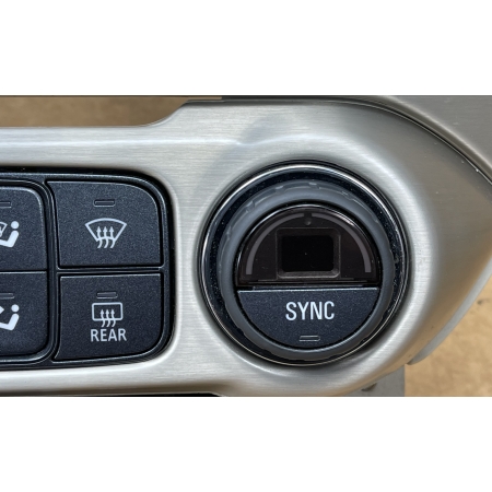 P8 GMC YUKON XL DENALI IV 2015 - PANEL STEROWANIA KLIMATYZCJI 84258727