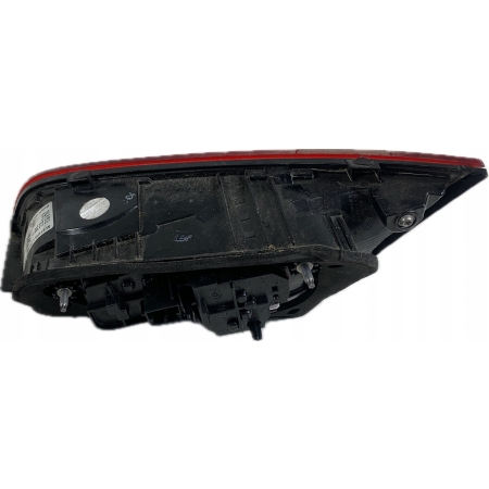 AUDI A3 8V SPORTBACK LIFT LAMPA LEWA TYŁ TYLNA KLAPY 8V4945075 18.07.17