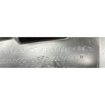 B166 SEAT LEON III NADKOLE PRAWE PRZÓD 5F0809958F