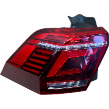 VW TIGUAN II 5NA LIFT 2020 - LAMPA LEWA TYŁ TYLNA BŁOTNIKA 5NA945207J