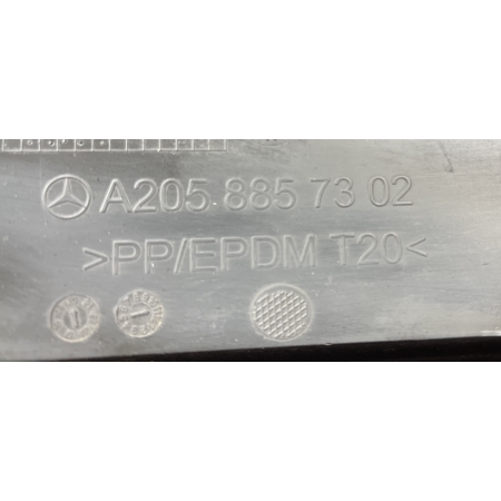 MERCEDES C-KLASA W205 205 AMG KRATKA ZDERZAKA PRAWA PRZÓD A2058857302