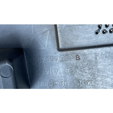 JEEP COMPASS II  2017 - ŚLIZG HALOGENU ZDERZAKA PRZÓD PRAWY 68245796AB